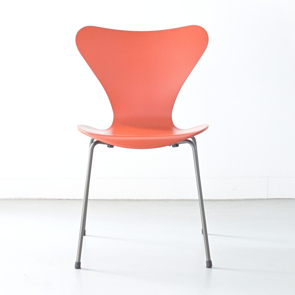 フリッツハンセンセブンチェア FRITZ HANSEN（フリッツ・ハンセン）SERIES 7（セブンチェア