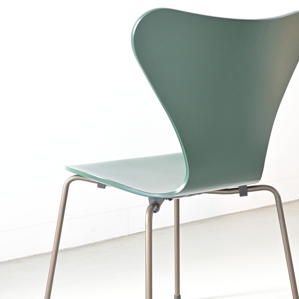 フリッツ・ハンセン タッセル ペールグリーン FRITZ HANSEN（フリッツハンセン）/SERIES 7（セブンチェア