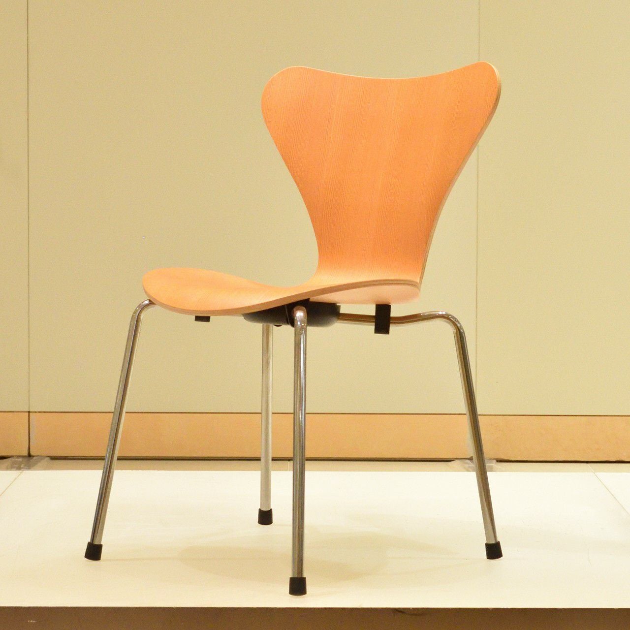 店頭在庫品】FRITZ HANSEN（フリッツハンセン）/セブンチェア/子供用