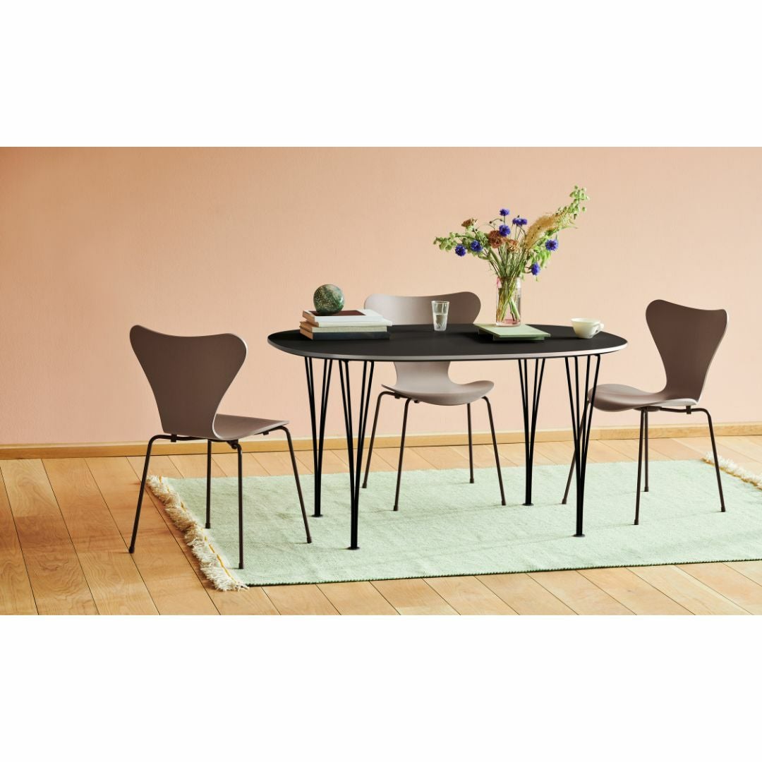 FRITZ HANSEN（フリッツハンセン）/Superellipse(スーパー楕円テーブル